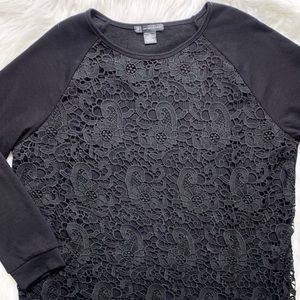 2/$20🌸 Adrianna Papel Crochet Lace Raglan Tunic